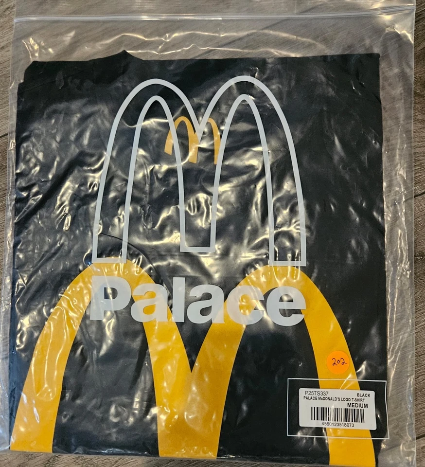 Palace X McDonald's Logo T-shirt Size Large Tee Black P25TS337 Black Shirt