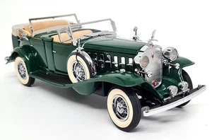 Danbury 1/24 - Cadillac V16 Sport Phaeton 1932 Green Diecast Scale Model Car - Picture 1 of 12