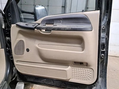 2006 F250sd Rh Pass Side Front Door Interior Trim Panel Tan/Black 2h - Image 1 of 4