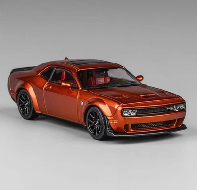 DODGE Challenger SRT Hellcat  - orange metallic - Stance Hunters 1:64 - Photo 1/4