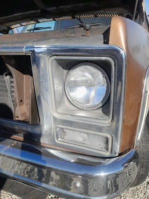 79-80 Chevrolet C/K  Suburban GMC Jimmy Headlight Bezel LH Driver - Image 1 of 4