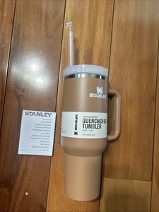 Stanley Cup 40 Oz Almond - Picture 1 of 1