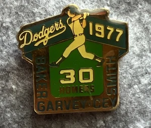 Vintage Los Angeles Dodgers MLB 1977 30 Homers Enamel Lapel Hat Pin - Picture 1 of 1