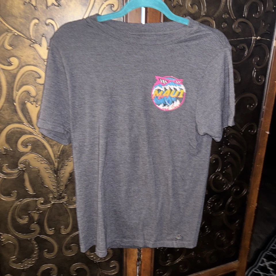 Maui and Sons Size Small Graphic Surfer T Shirt Short Sleeve - Image 1 of 4