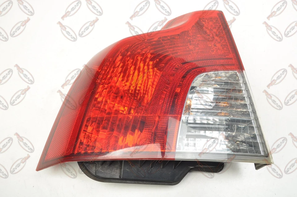 VOLVO S40 II 1.8 16V 125CV Luz Trasera Izquierda 30744537 - Imagen 1 de 4