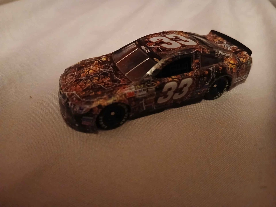 NASCAR 2013 LANDON CASSILL MOONSHINE WILDFIRE 1 64 FUNDIDO A PRESIÓN PERSONALIZADO Foto 1 de 1