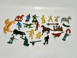 (25 pcs) Vintage Toys COWBOYS & PIONEERS & INDIANS Plastic Toy Soldiers - Picture 1 of 3