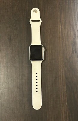 Apple Watch Series 2 Plateado 38mm Estuche Aluminio GPS Foto 1 de 2