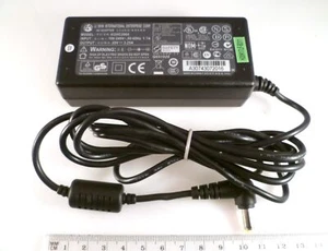 LI SHIN 0335C2065 Laptop Adapter 20Vdc 3.25A OL0573 - Picture 1 of 3