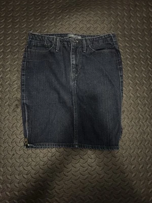 Falda vaquera para mujer Levi's azul cambray talla 4 con botones delanteros Foto 1 de 3