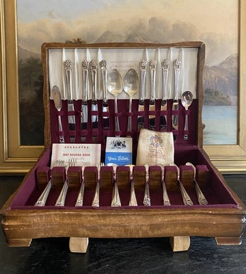 1847 ROGERS BROS Silverplate "Eternally Yours” FLATWARE Vintage Storage Box - Image 1 of 4