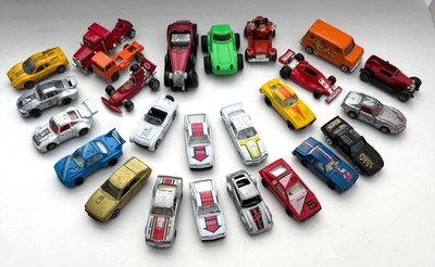 Lote mixto de 25 vehículos fundidos a presión y de plástico sin marca Hong Kong de colección Foto 1 de 4
