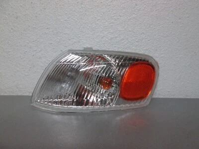 Toyota Corolla 1998 1999 2000 luz de señalización lateral izquierda Foto 1 de 3