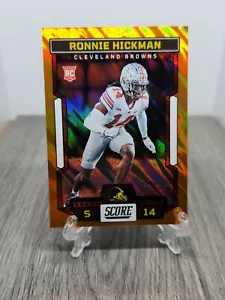2023 Score Rookies Orange #368 Ronnie Hickman 018/565 - Cleveland Browns - Picture 1 of 3