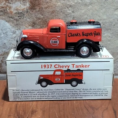 Chevy Tanker Clarks 1937 Super Gas Bloqueable Metal Moneda Vehículo Banco Escala 1:25 Foto 1 de 4