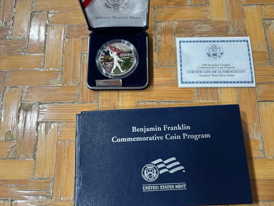 2006 P Benjamin Franklin Commemorative Coin Proof Silver One Dollar with COA - Image 1 of 1
