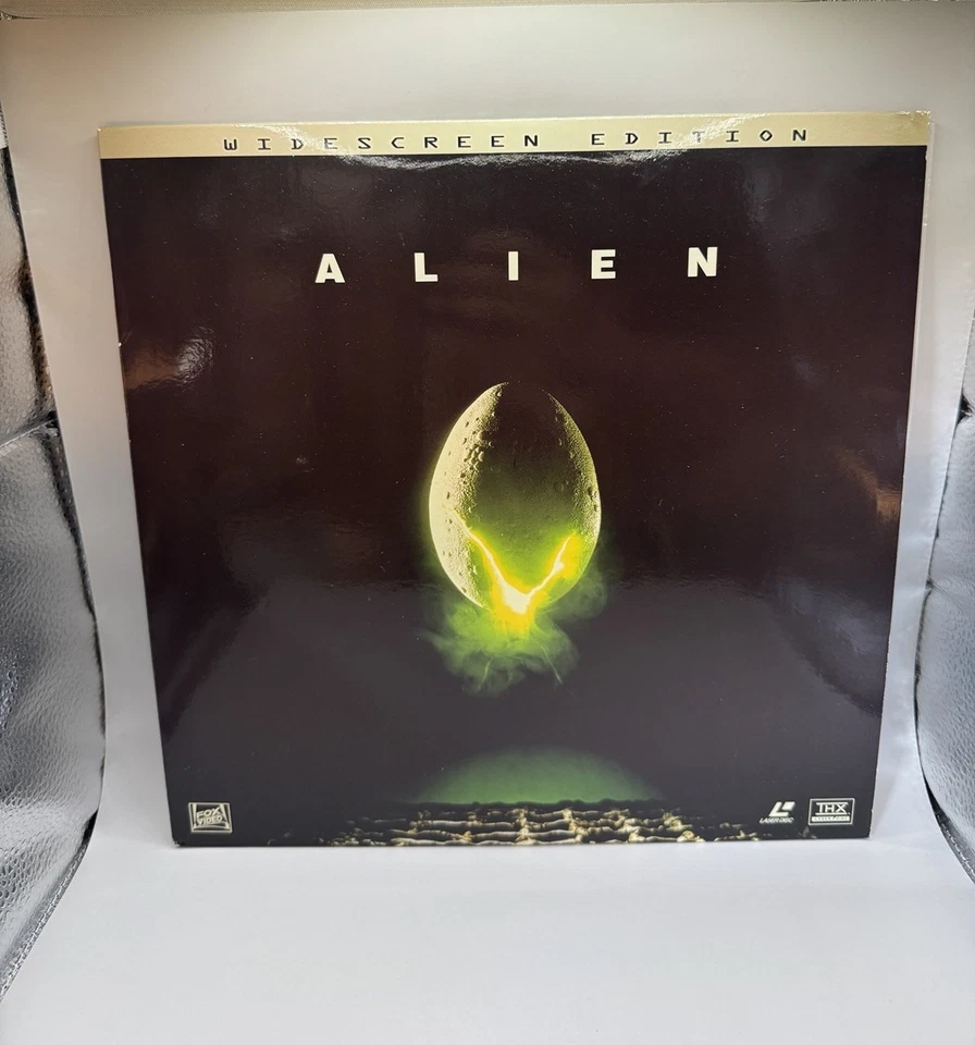 LaserDisc: Alien (1979): Widescreen, Sigourney Weaver, Ridley Scott - Image 1 of 3