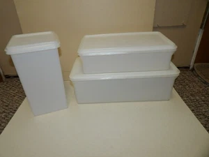 3 pc LOT VTG TUPPERWARE Jumbo Bread Keeper 606 Cracker Keepers Storage 677 1314 - Picture 1 of 13