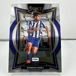 2024-25 Panini Select FIFA Rodrigo Mora #50 Terrace Silver Prizm - Picture 1 of 3