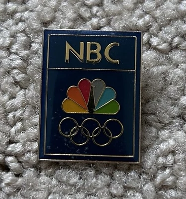 Pin Olimpiadas NBC - Nuevo - Sin defectos - Pin de solapa Foto 1 de 3