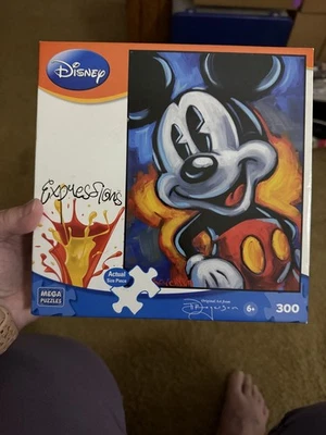 Mickey Mouse 300 Piezas Puzzle Disney Expressions Nuevo 2010 Foto 1 de 4