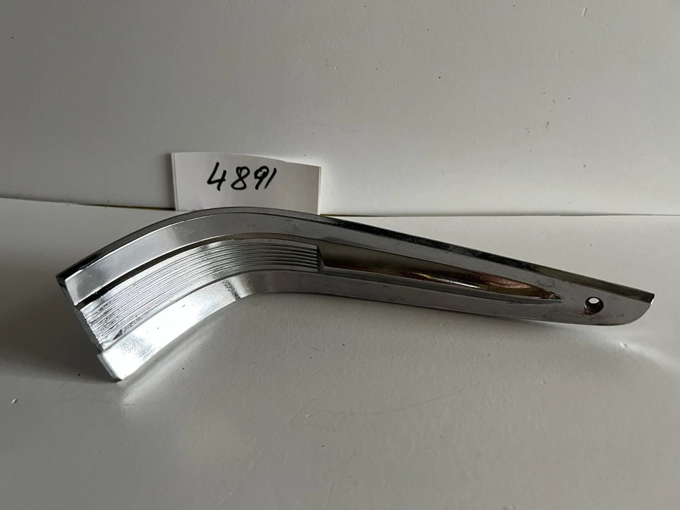 Ford Fairlane Galaxie 500 1959 tablero moldura lado derecho derecho FoMoCo 1018700 OEM 59 OEM Foto 1 de 4