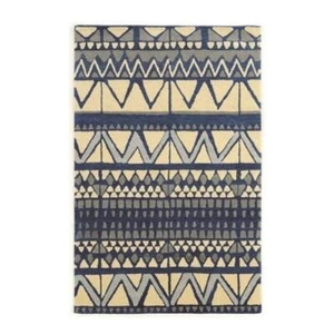 Hawthorne Collection 2' x 3' Hand Tufted Rug in Ivory and Blue - Picture 1 of 1