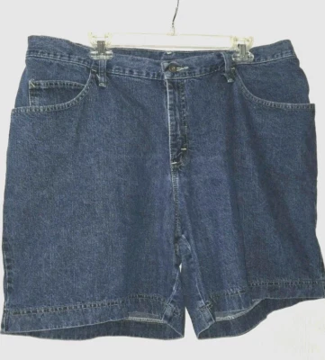 Nice Women's Riders  Blue Jean Shorts Size 18W M Cotton  - Image 1 of 4