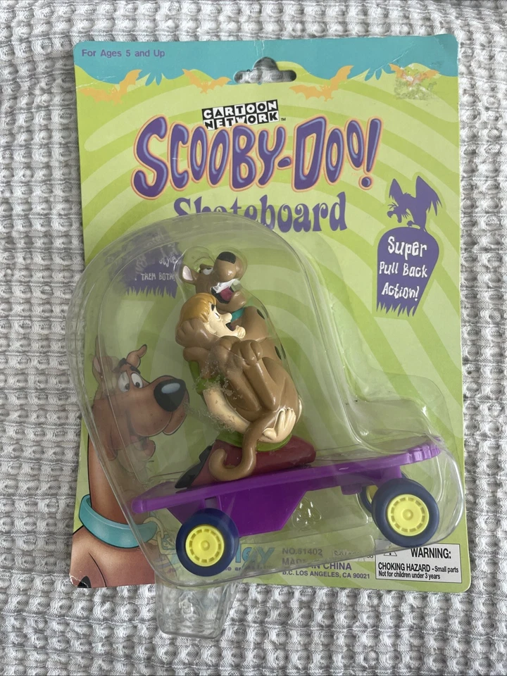 Scooby Doo Skateboard & Ghost Figure Cartoon Network 1998 Boley 51402 Action Toy