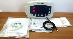 Welch Allyn 300 Series 53000 monitor pressione sanguigna non invasivo nuovo con scatola - Foto 1 di 7