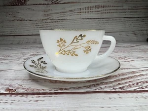 Juego de tazas y platillos de té de trigo dorado de prado de colección Federal Glass Co. a prueba de calor - Imagen 1 de 9