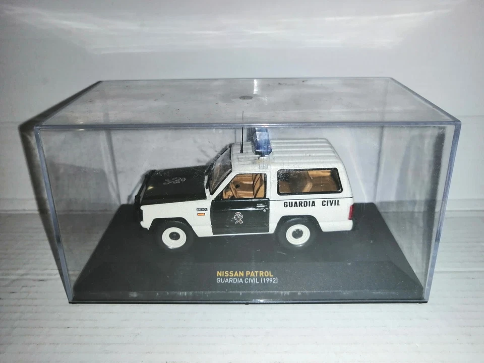 NISSAN PATROL GUARDIA CIVIL 1992 SCALA 1/43 - Immagine 1 di 1