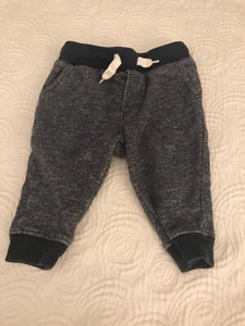 pantaloni casual oshkosh blu ragazzo taglia 9 mesi carini ottime condizioni - Foto 1 di 6