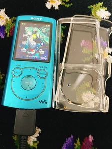 Sony Walkman Hatsune Miku 5° Anniversario Modello Limitato Nuovo con etichette-S764 - Foto 1 di 8