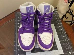 Nike Air Jordan 1 Mid da donna taglia 9 Action Grape Sail viola BQ6472-504 - Foto 1 di 21