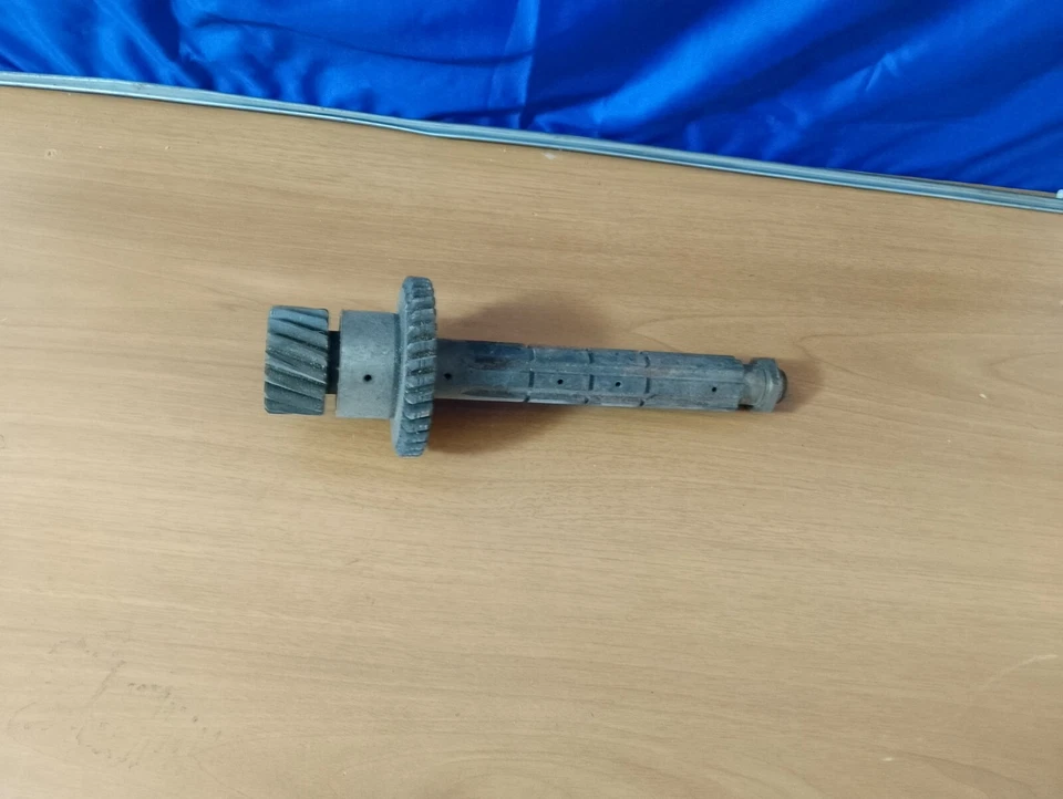 renault? citroen? Antiguo modelo vintage gusano genuino NOS Foto 1 de 4