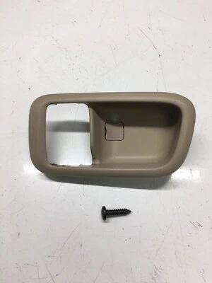 LEXUS LX470 MANIJA PUERTA MOLDURA LADO CONDUCTOR TRASERO TOYOTA LAND Foto 1 de 4