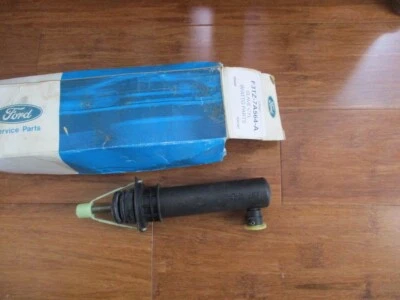 Cilindro esclavo embrague Ford F150 F250 F350 Bronco 1993 nuevo de lote original F3TZ-7A564-A T18 OEM Foto 1 de 4