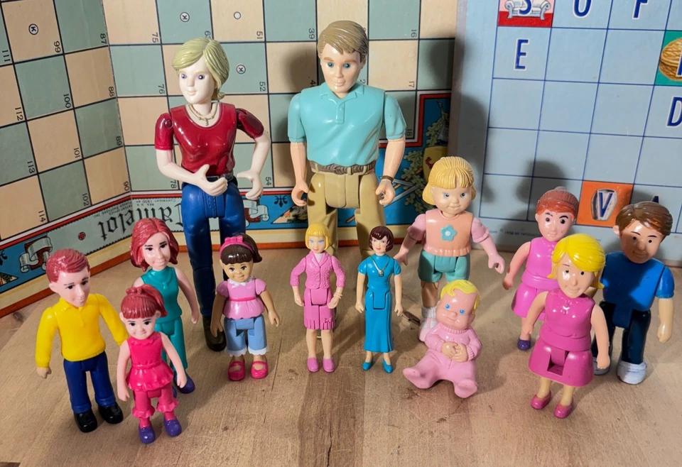 批量 13 件老式娃娃 Fisher Price 爱家庭和其他 — 第 1/4 张图片