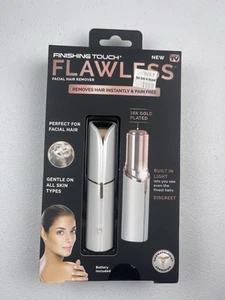Depiladora facial Finish Touch enchapada en oro de 18 quilates impecable tono blanco/dorado nueva - Imagen 1 de 3