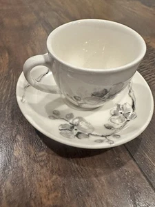 Michael Aram Black Orchid Porcelain Demitasse Set of 4 Cups and 4 Saucers - Picture 1 of 4