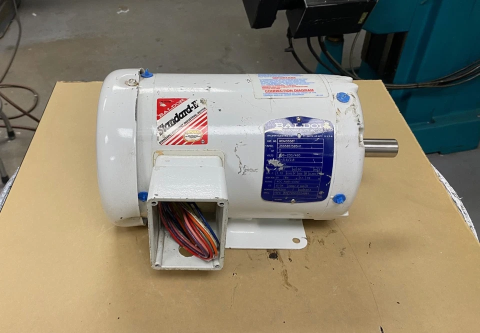 BALDOR WDM3558T WASHDOWN MOTOR 2HP 3PH 1740 RPM 208-230/460V MISSING COVER - Image 1 of 4
