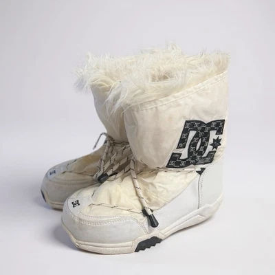 DC White And Black Winter Waterproof Faux Fur Lodge J Snow Boot Women Size 10 - Image 1 of 4
