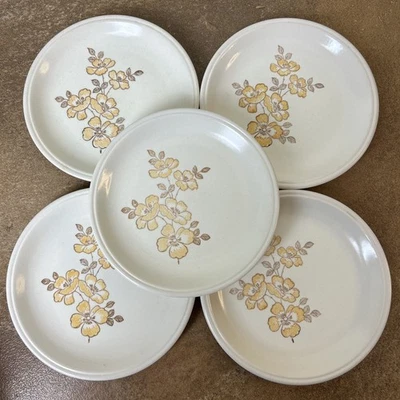 Set of Five Vintage 1970s, Biltons ‘Wild Rose’ Pattern Side Plates  16.5cm - Image 1 of 4