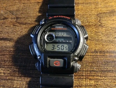 Casio G-Shock Reloj Digital Hombre Negro 200M - DW-9052 Retroiluminación, Batería Nueva Foto 1 de 4
