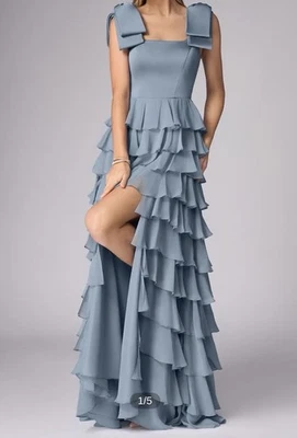 Vestido Azazie Daina Azul en Niveles, Talla US 8 Foto 1 de 4