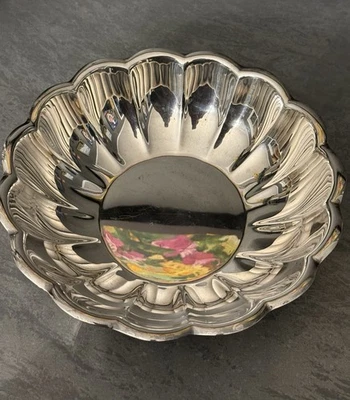 Vintage Reed & Barton - 175 - Tigela recortada banhada a prata canelada "Férias" - Imagem 1 de 4