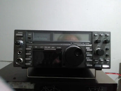 icom ic-735+Microfono SM 6 - Imagen 1 de 4