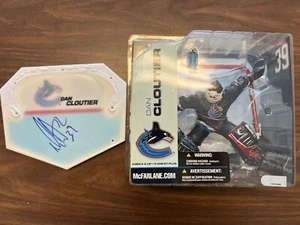 Dan Cloutier Autographed McFarlane Figure Vancouver Canucks - Picture 1 of 3