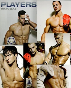PLAYERS BY RICK DAY PLAYGIRL STYLE frontal ATHLETES SOCCER UK RUGBY MEN! - Imagen 1 de 3